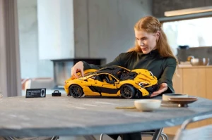 Авто-конструктор LEGO Technic McLaren P1 (42172)